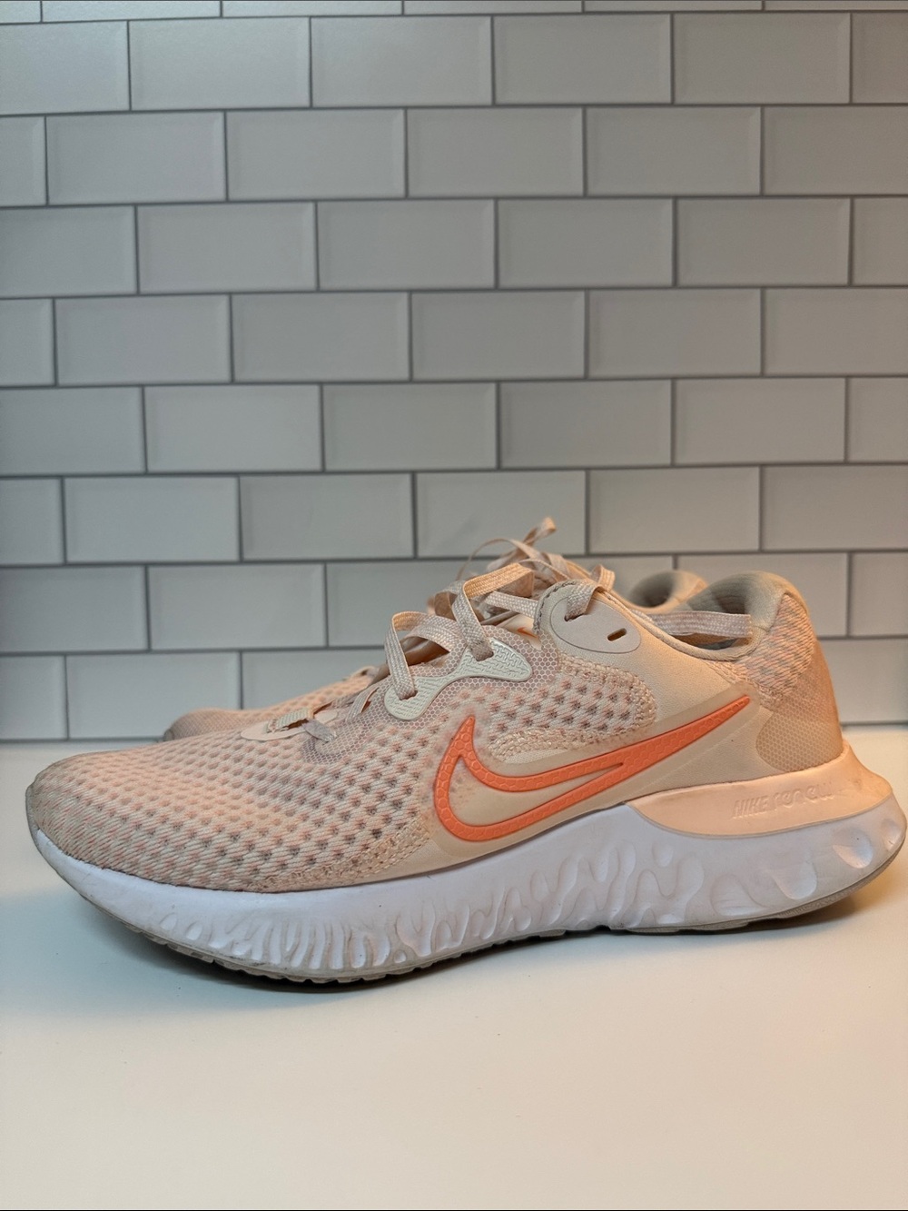 Nike Renew Women's Running Shoe in Coral Size 8.5